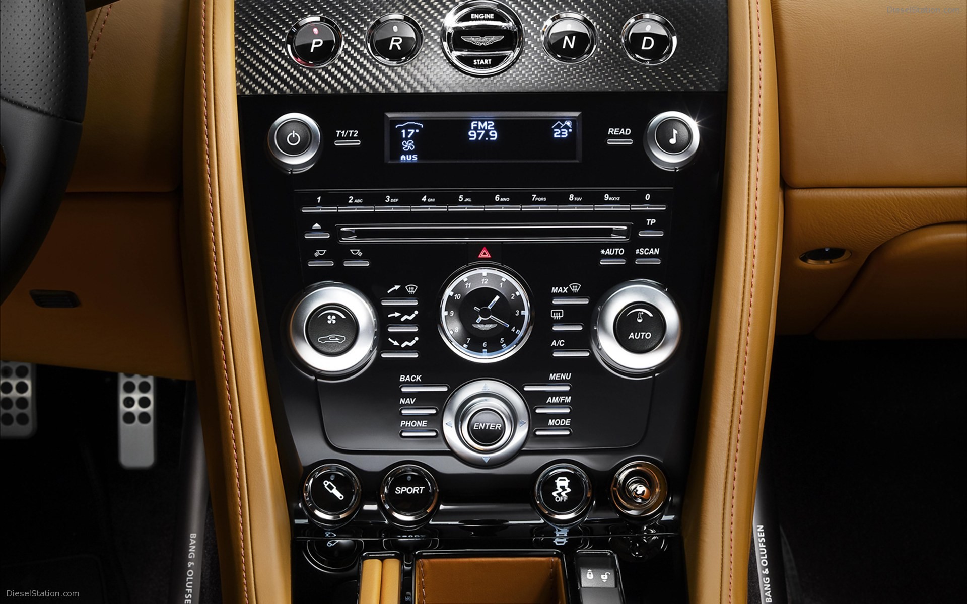 Aston Martin DBS Carbon Edition